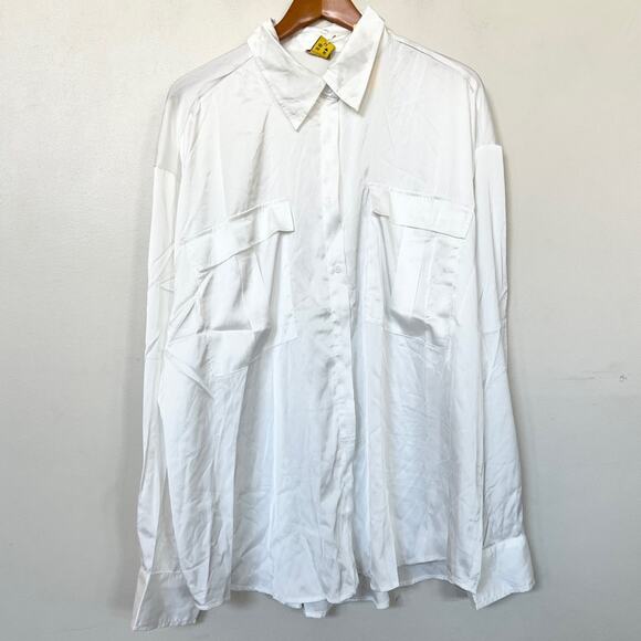 New DAISY Satin Long Sleeve Large Pocket Button Down Shirt Women’s SIZE 3X Ivory - Picture 3 of 7